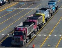 С 27 октября в Краснодарском крае частично ограничат проезд грузового транспорта к Керченской паромной переправе
